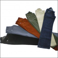 pantaloni per chi è seduto in carrozzina